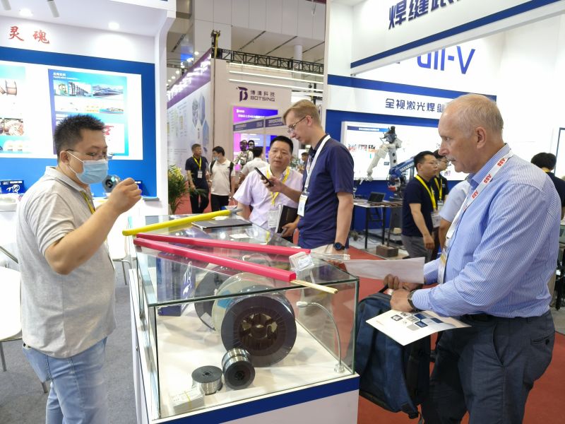 大型展會(huì)現(xiàn)場(chǎng)